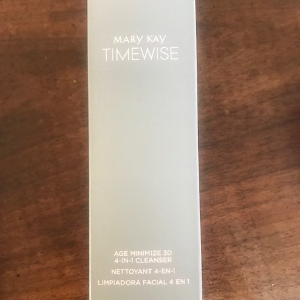Age Minimze 3D Cleanser for Dry Skin